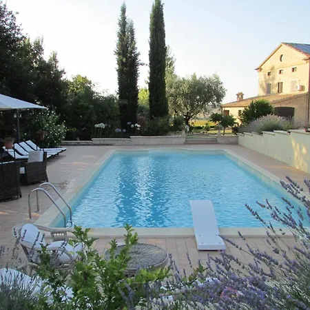 Giulia - Teloni Villa Appignano (Macerata)